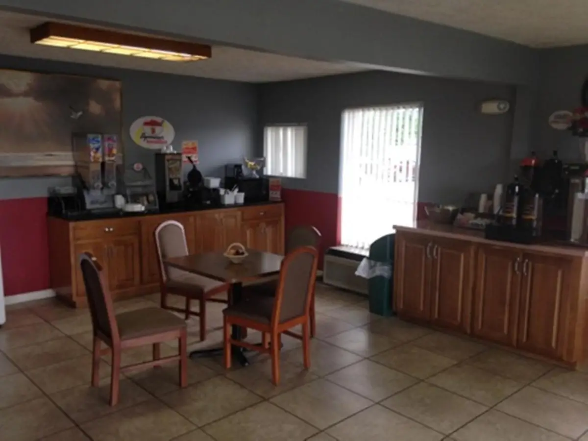 Regal Inn Guntersville 4