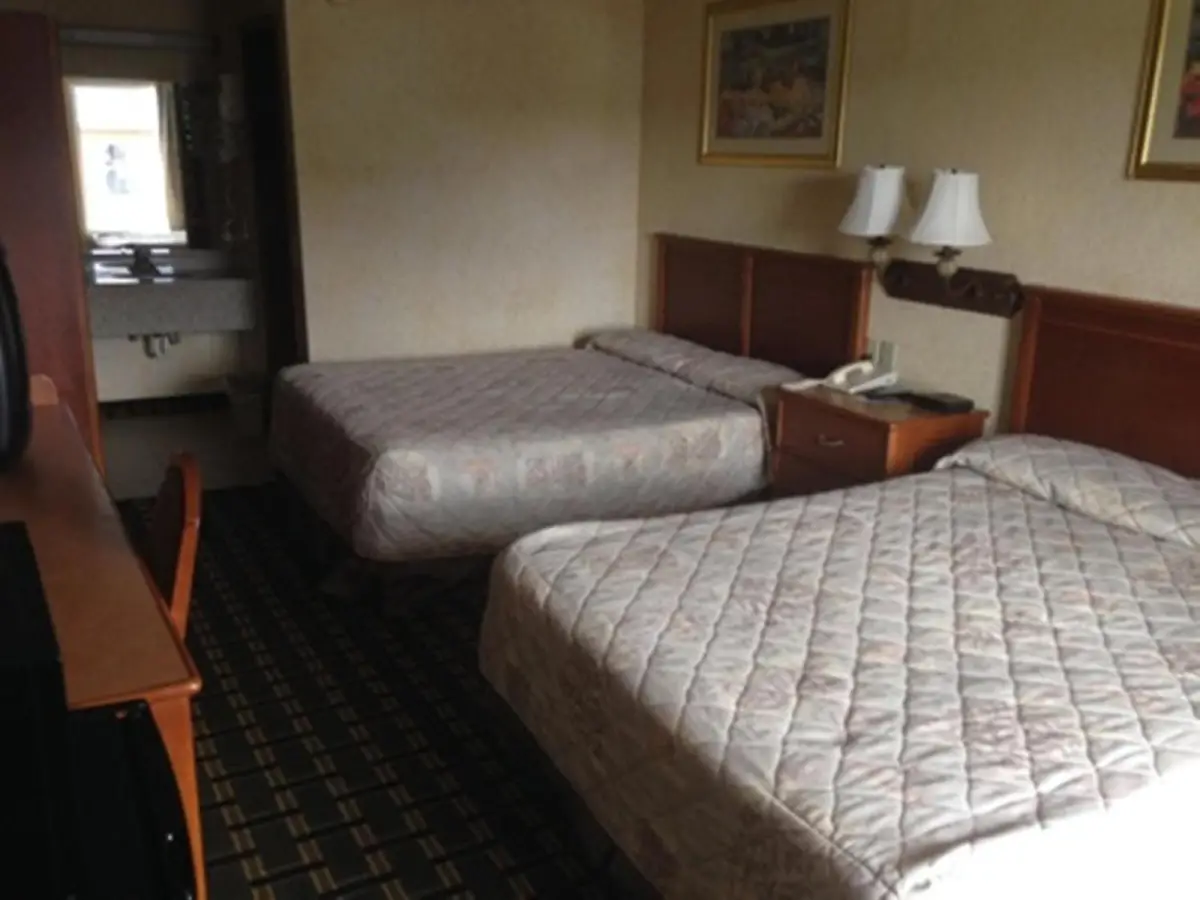 Regal Inn Guntersville 9
