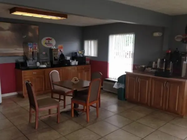 Regal Inn Guntersville 4
