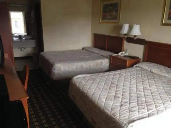 Regal Inn Guntersville 9